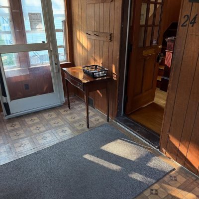 Deep cleaning before go to the sales market @amandamell